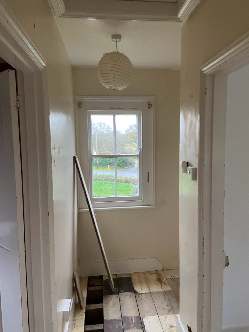 NO JOB 2 SMALL PAINTER AND DECORATOR — Photos 15