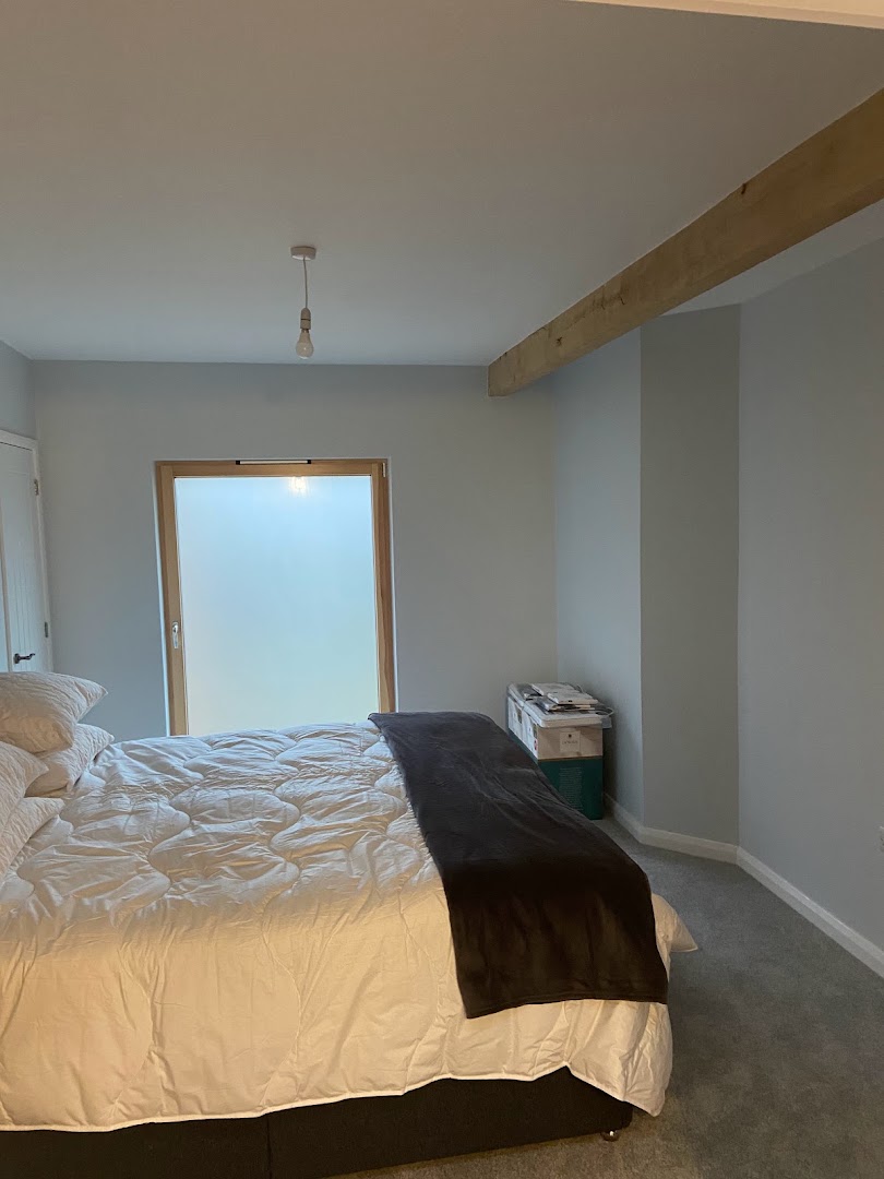 NO JOB 2 SMALL PAINTER AND DECORATOR — Photos 3